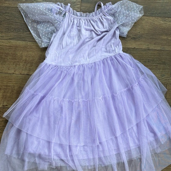 Disney Encanto Lot with Dress, Tee, and Storage Cube - Picture 7 of 16